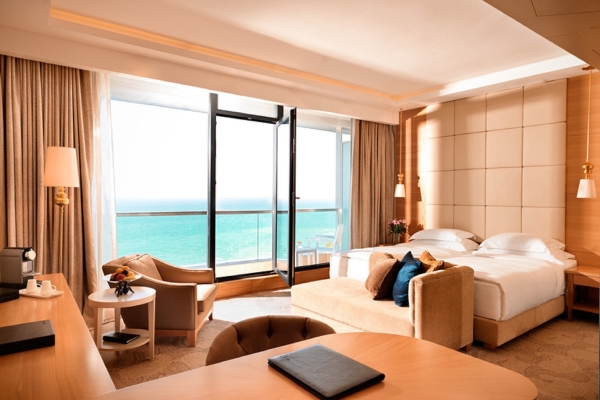 JUMEIRAH BILGAH BEACH HOTEL (İyirmi Altı Bakı Komissarı)